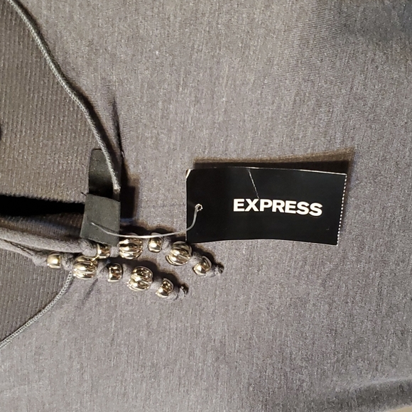 NWT Express Top in Medium Grey - Picture 13 of 16